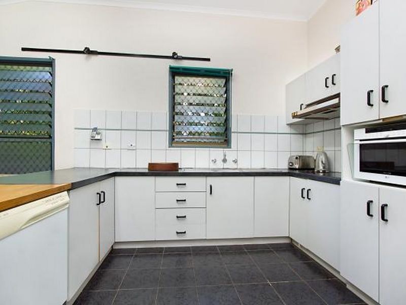 11 Fergusson Street, Anula NT 0812