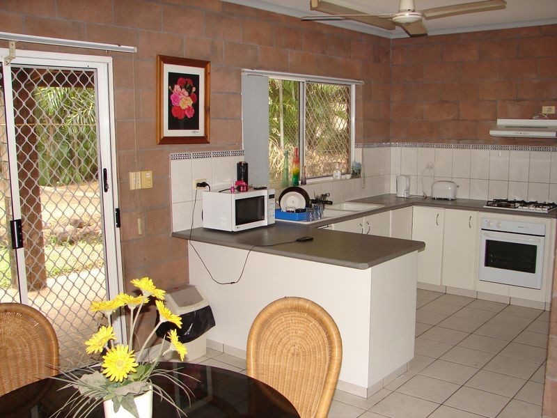 11 Hannibal Crescent, Gray NT 0830