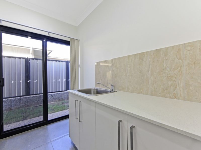 8 Thompson Street, Durack NT 0830