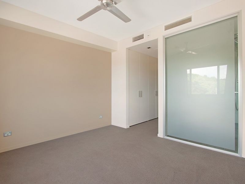 102/19B Kitchener Drive, Darwin NT 0800