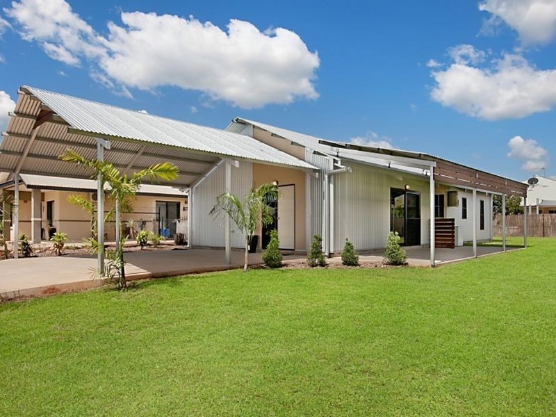 17 Wood Crescent, Rosebery NT 0832