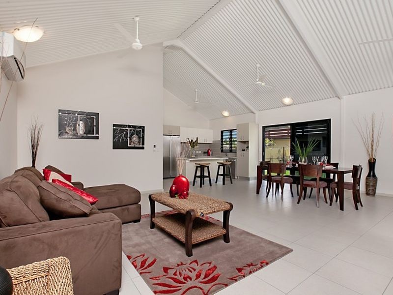 17 Wood Crescent, Rosebery NT 0832