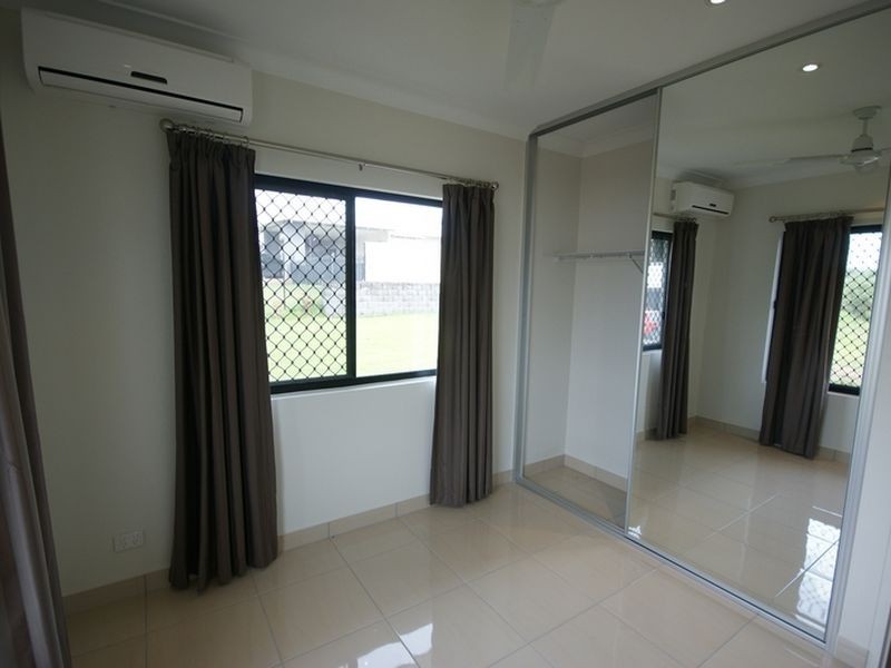 2 Bowrey Crescent, Farrar NT 0830