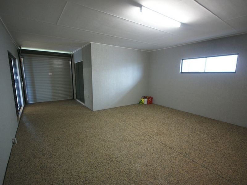 2 Bowrey Crescent, Farrar NT 0830