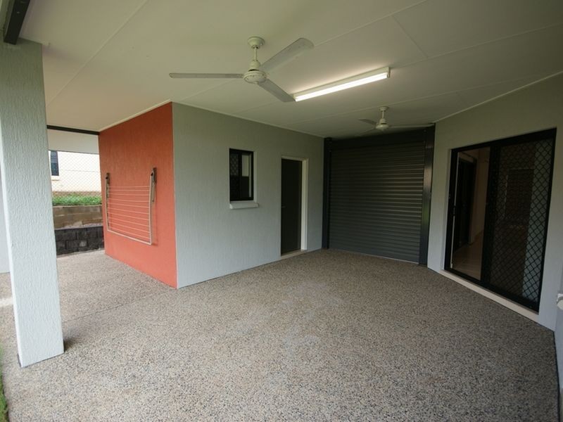 2 Bowrey Crescent, Farrar NT 0830