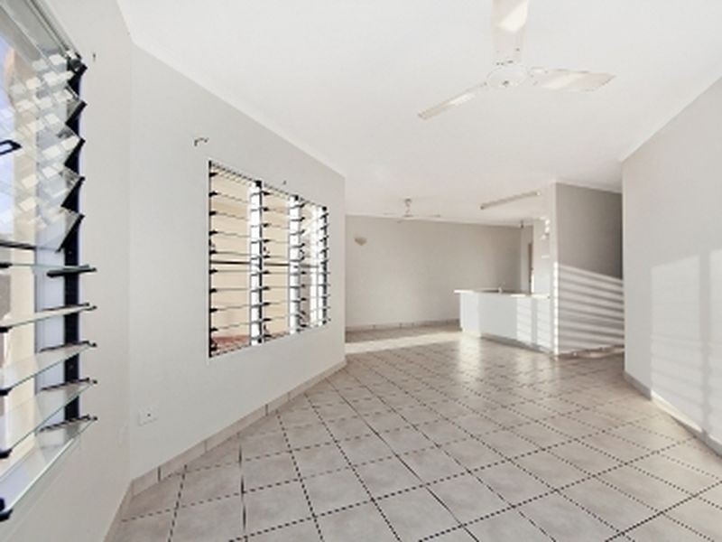 11/19 Lorna Lim Terrace, Driver NT 0830