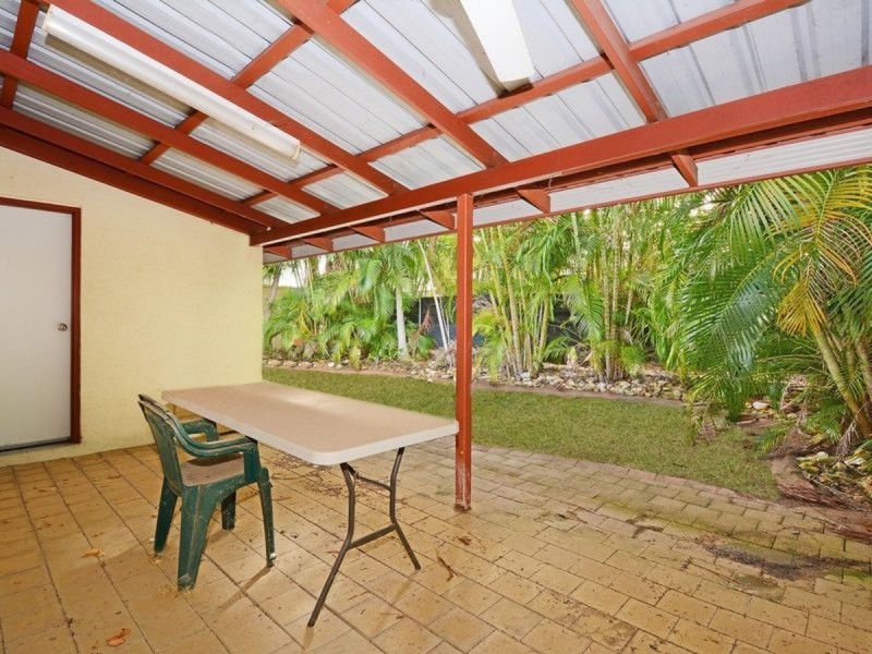 1 & 2/80 Hutchison Terrace, Bakewell NT 0832