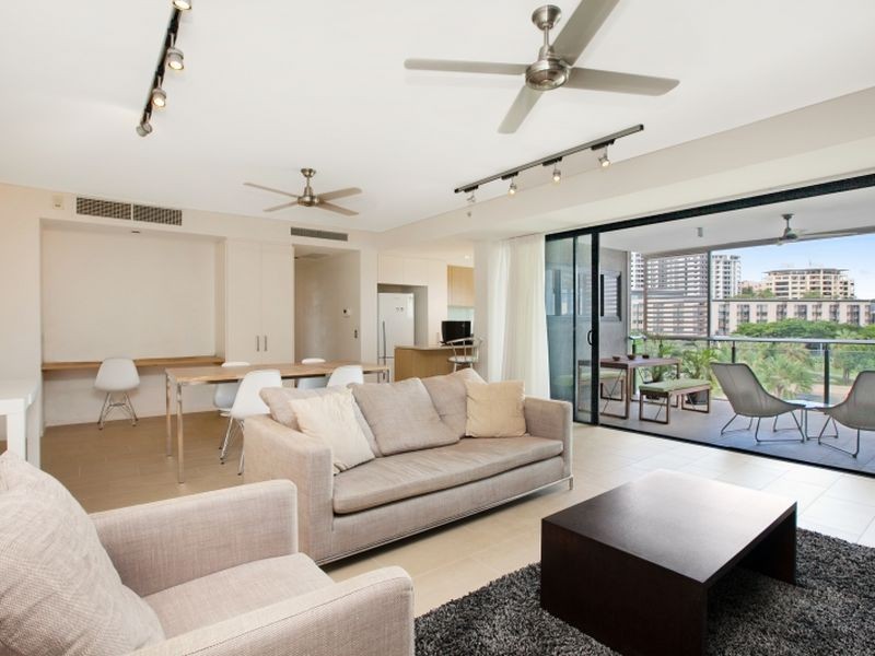 306/19B Kitchener Drive, Darwin NT 0800