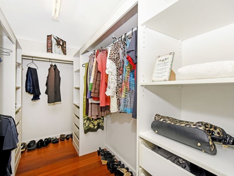 72 Byrne Circuit, Moil NT 0810