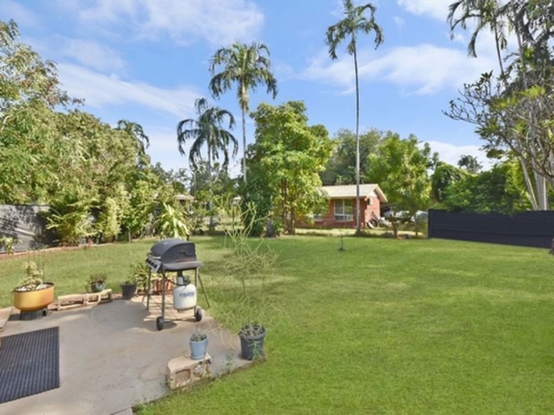 5 Kirra Crescent, Batchelor NT 0845