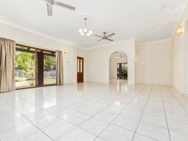 8 Lippia Court, Karama NT 0812