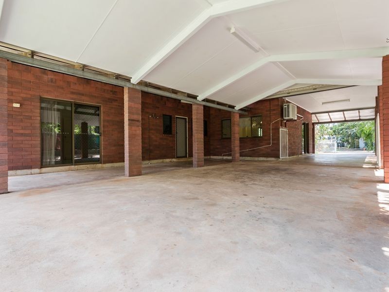 8 Lippia Court, Karama NT 0812