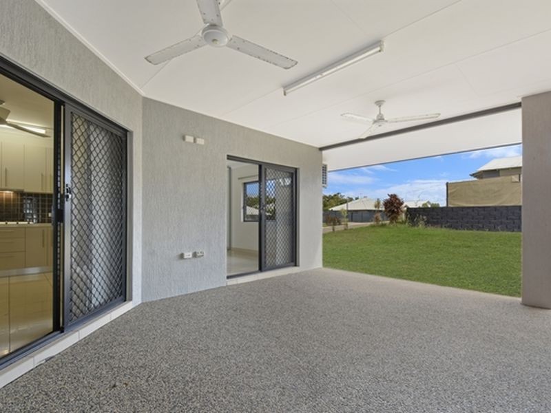 2 Bowrey Crescent, Farrar NT 0830