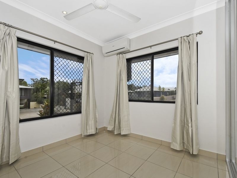 2 Bowrey Crescent, Farrar NT 0830
