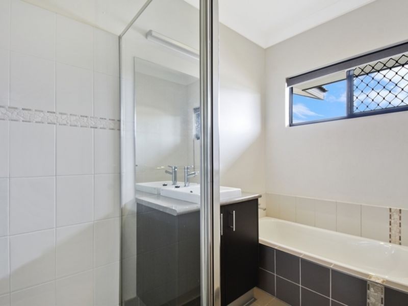2 Bowrey Crescent, Farrar NT 0830