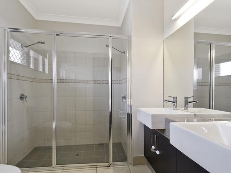 2 Bowrey Crescent, Farrar NT 0830