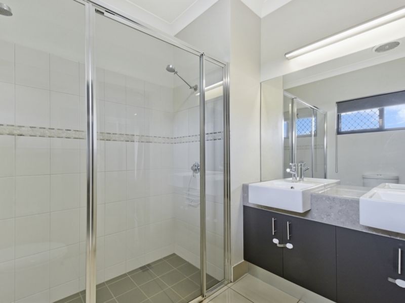 2 Bowrey Crescent, Farrar NT 0830