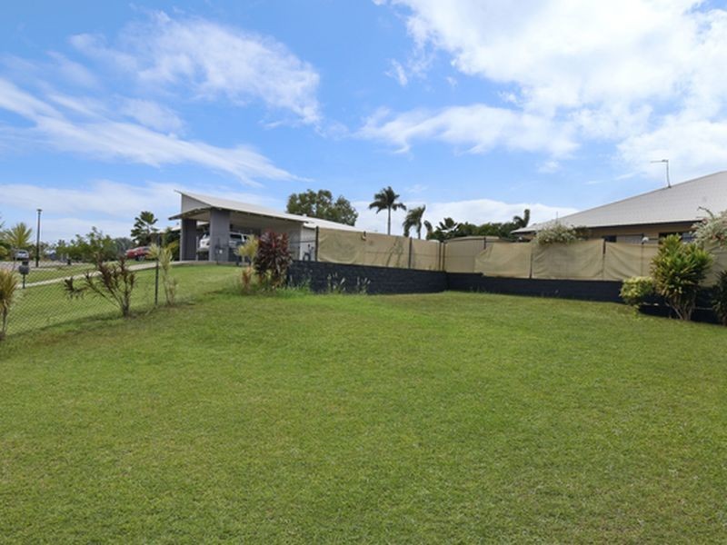 2 Bowrey Crescent, Farrar NT 0830