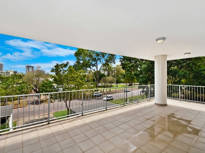 1/96 Woods Street, Darwin NT 0800