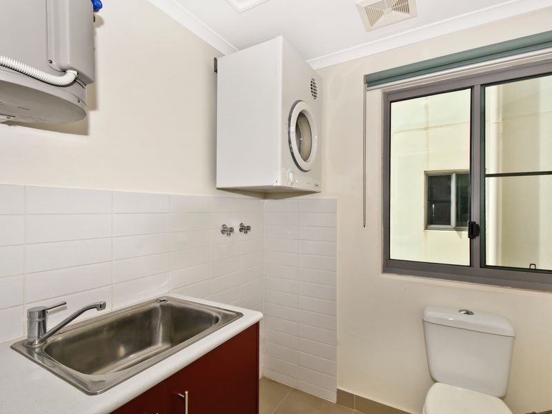 1/96 Woods Street, Darwin NT 0800