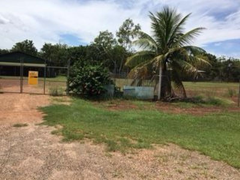 15 & 16 Woolley Court, Batchelor NT 0845