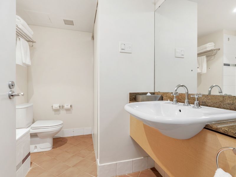 423/90 Esplanade, Darwin NT 0800