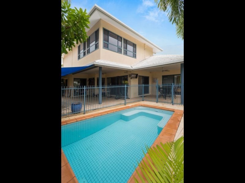 60 Cullen Bay Crescent, Larrakeyah NT 0820