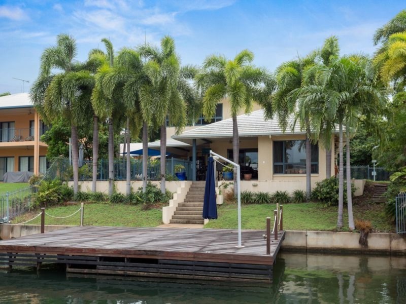 60 Cullen Bay Crescent, Larrakeyah NT 0820