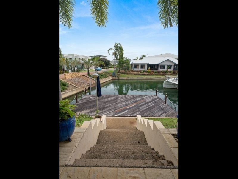 60 Cullen Bay Crescent, Larrakeyah NT 0820