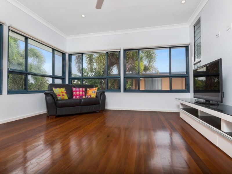 60 Cullen Bay Crescent, Larrakeyah NT 0820