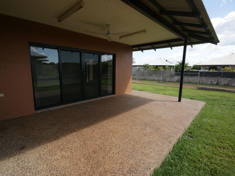 36 Wood Crescent, Rosebery NT 0832