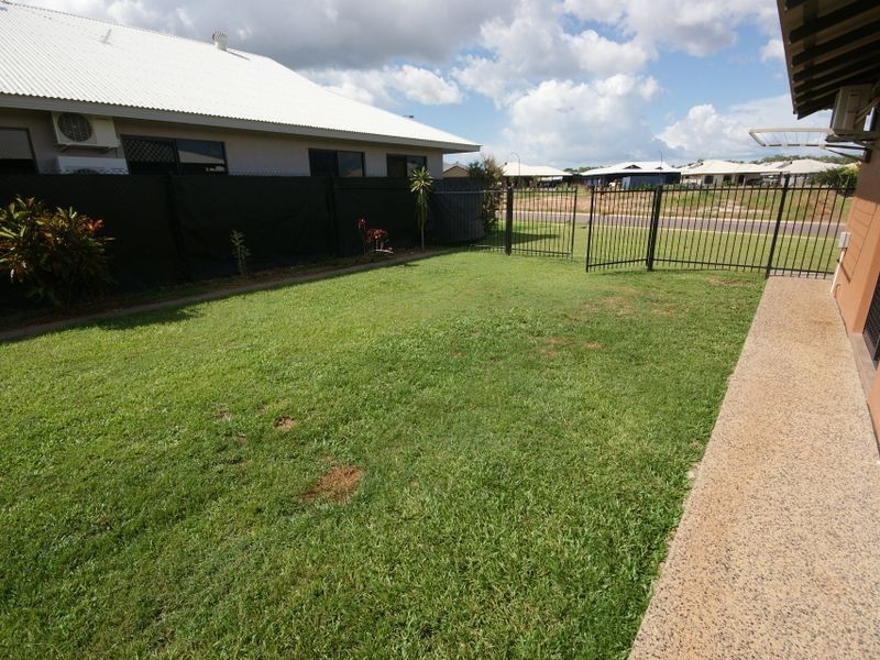 36 Wood Crescent, Rosebery NT 0832