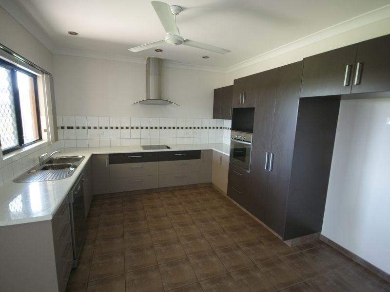 36 Wood Crescent, Rosebery NT 0832