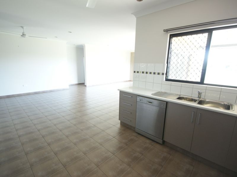 36 Wood Crescent, Rosebery NT 0832