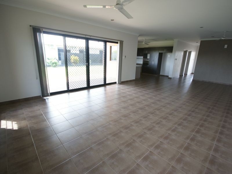 36 Wood Crescent, Rosebery NT 0832