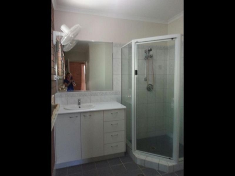 6 Crinum, Moulden NT 0830