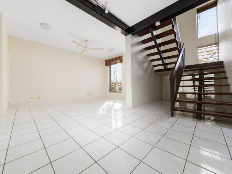 5/2 Tabletop Place, Malak NT 0812