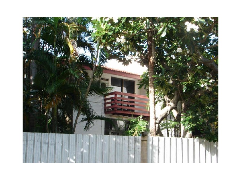 2/8 Winston Avenue, Stuart Park NT 0820