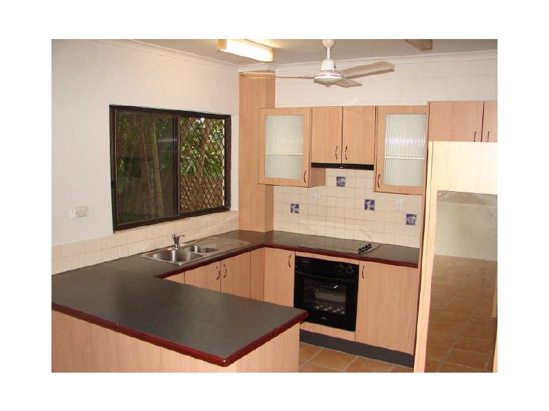 2/8 Winston Avenue, Stuart Park NT 0820