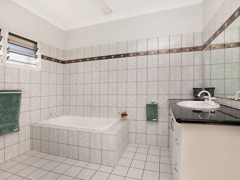 2 Hazell Court, Coconut Grove NT 0810