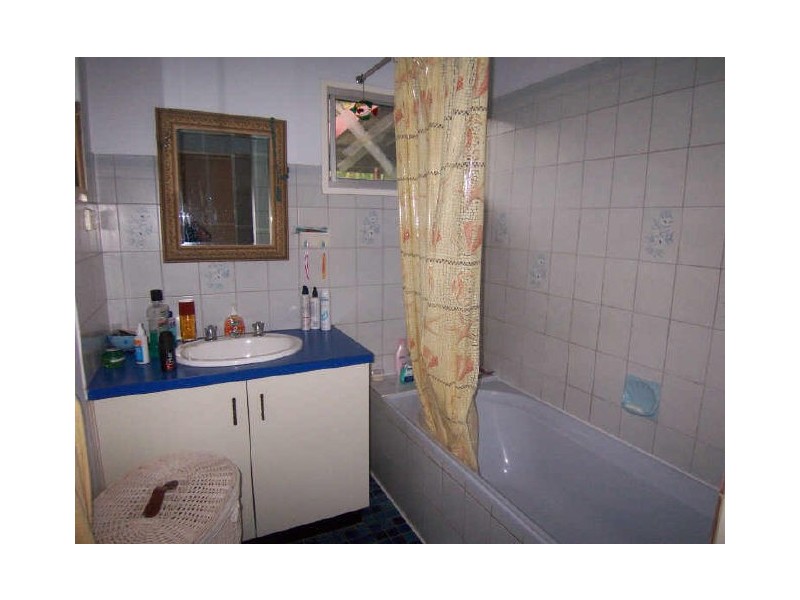 40 Canonbury Circuit, Driver NT 0830