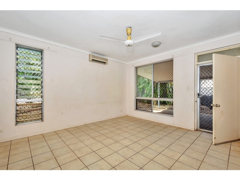 7 Kirra Crescent, Batchelor NT 0845