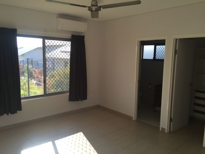 12 Moore Street, Muirhead NT 0810