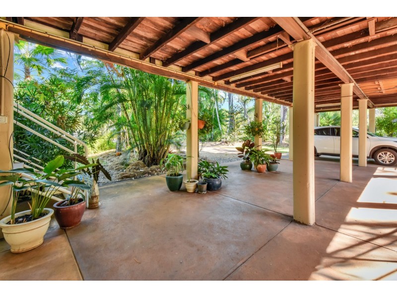 17 Pinaroo Crescent, Batchelor NT 0845