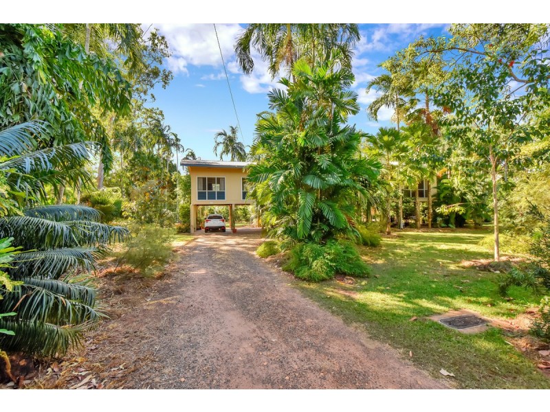 17 Pinaroo Crescent, Batchelor NT 0845