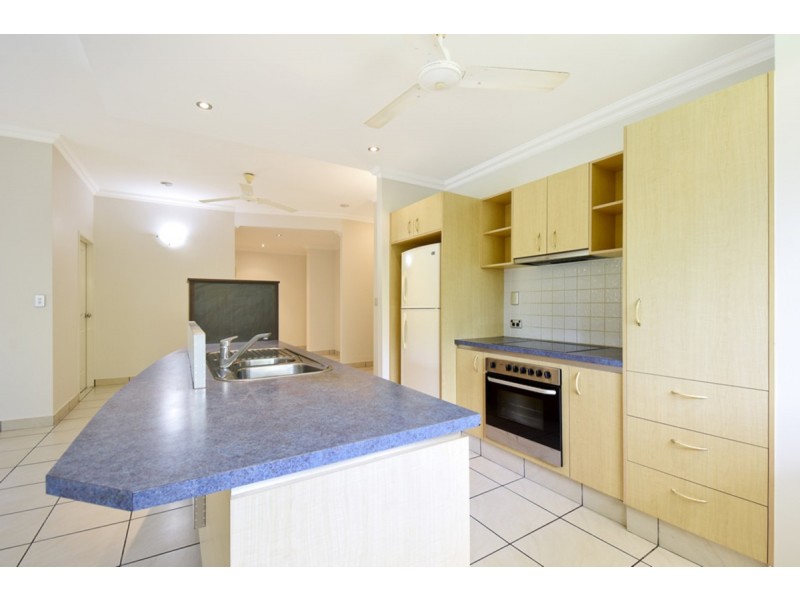 2/33 Sunset Drive, Coconut Grove NT 0810