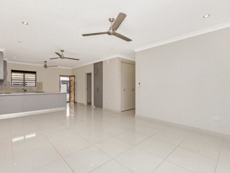 9/8 Guider Court, Johnston NT 0832