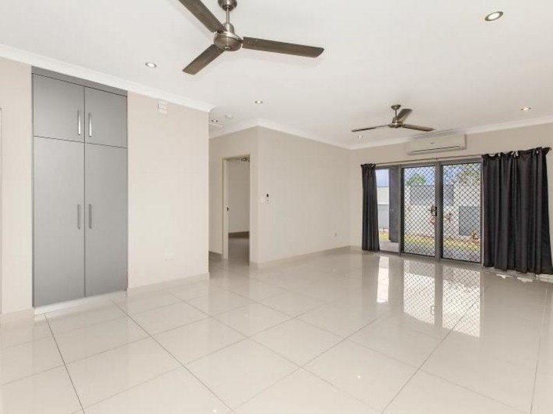 9/8 Guider Court, Johnston NT 0832