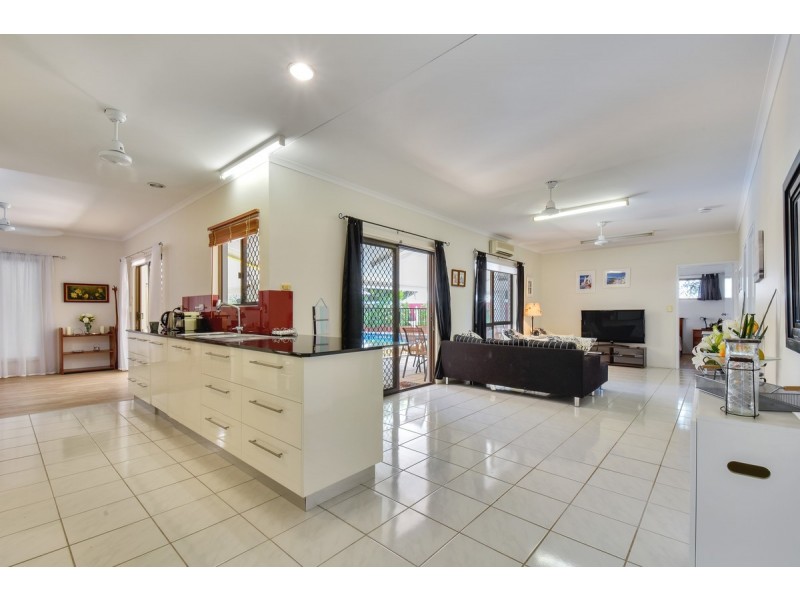 21 Sibbald Crescent, Woodroffe NT 0830