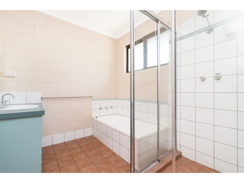 27 Granites Drive, Rosebery NT 0832